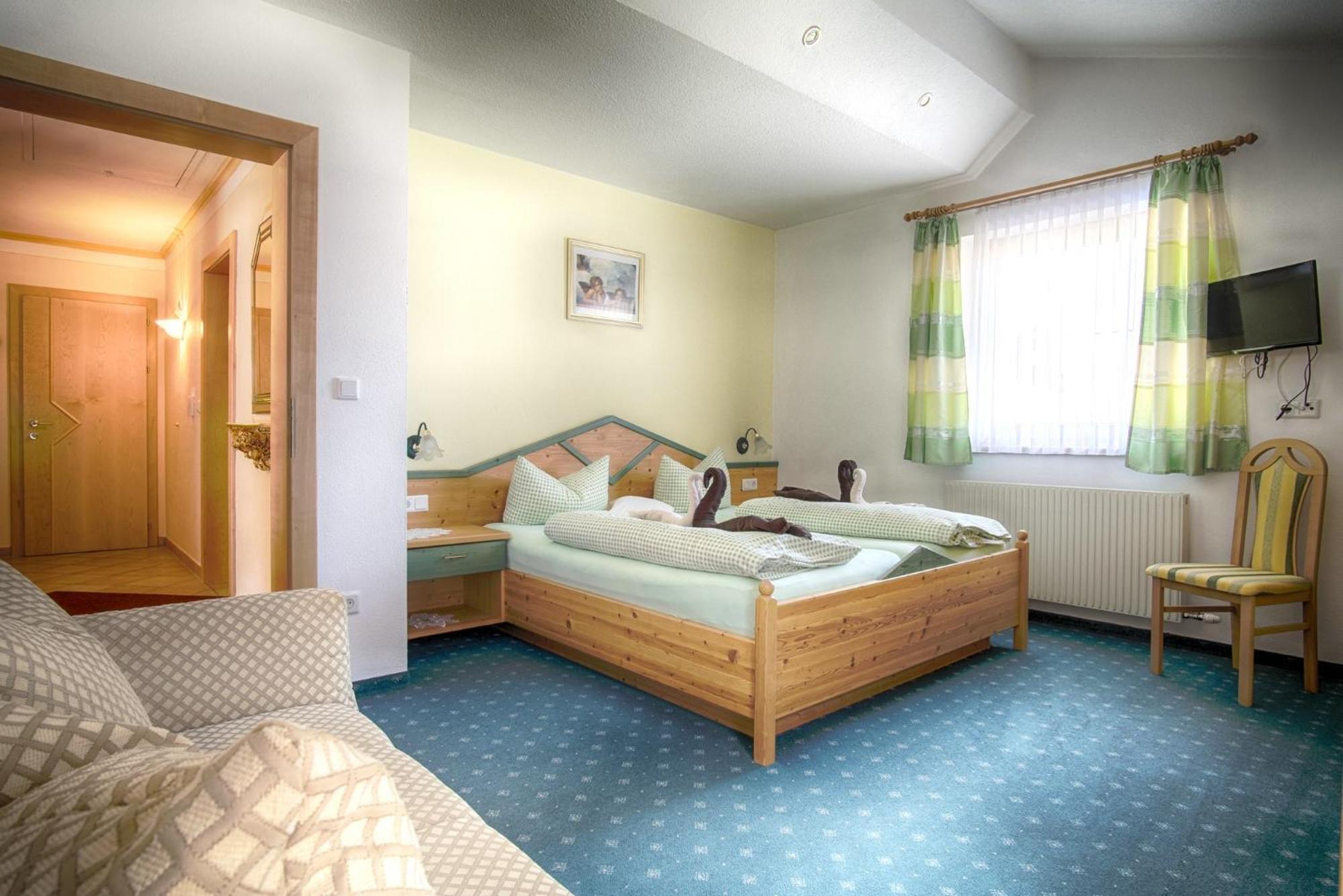 Апартаменти Haus Egger Нойштіфт-ім-Штубайталь Номер фото