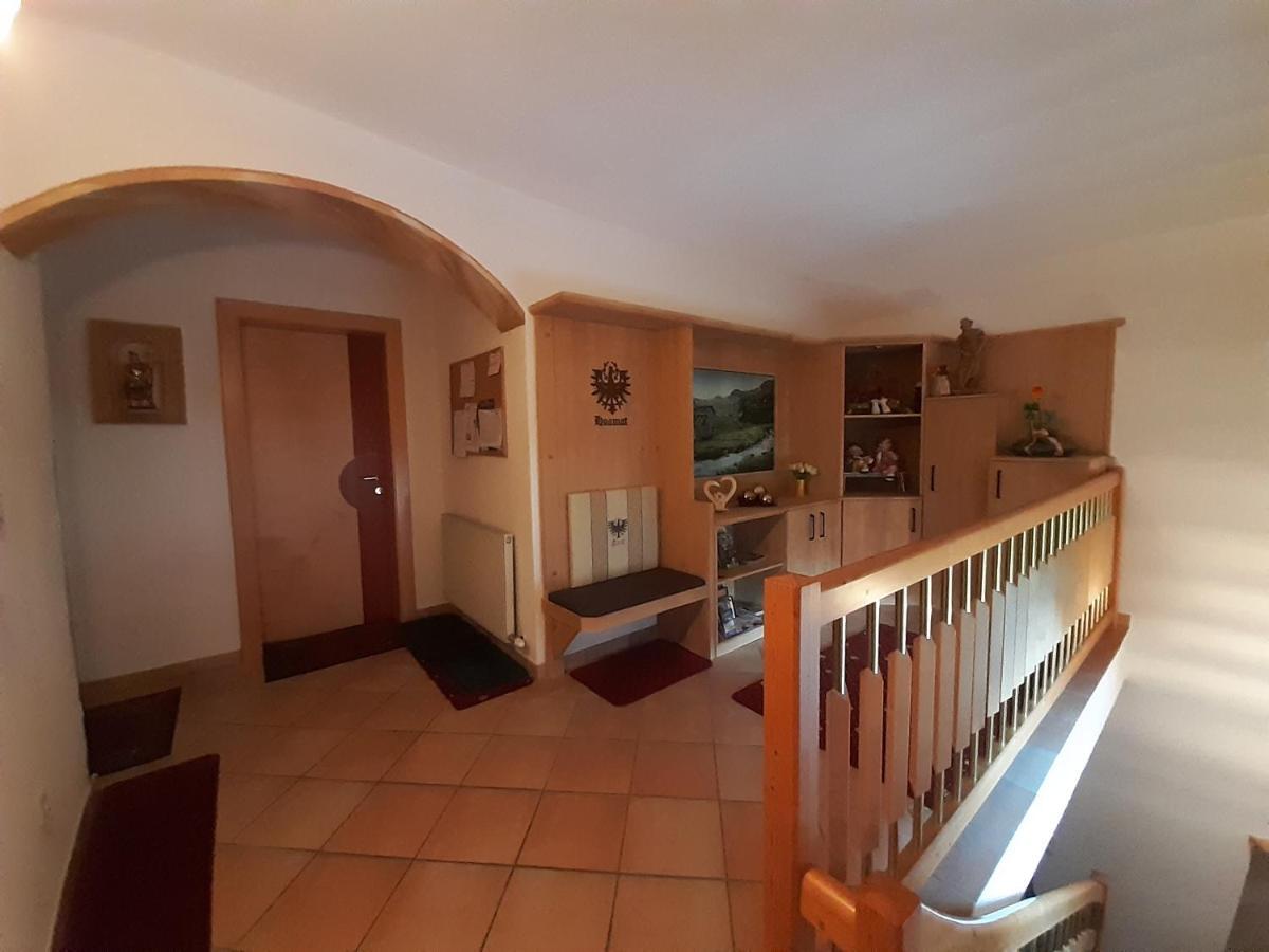 Апартаменти Haus Egger Нойштіфт-ім-Штубайталь Екстер'єр фото